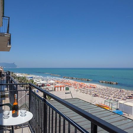 פורטו רקנאטי Hotel Bianchi Nicola מראה חיצוני תמונה