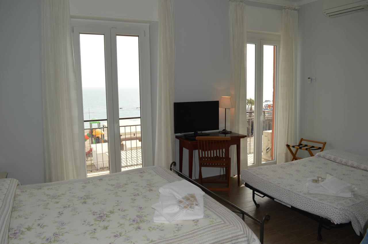 פורטו רקנאטי Hotel Bianchi Nicola מראה חיצוני תמונה